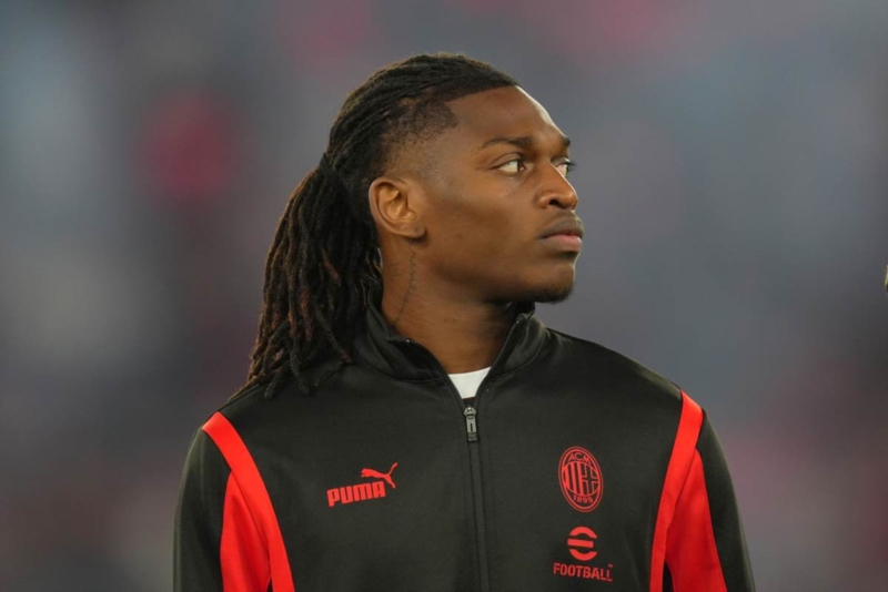 notizie-calcio-napoli-ufficiale-rafael-leao-saluta-il-milan-e-un